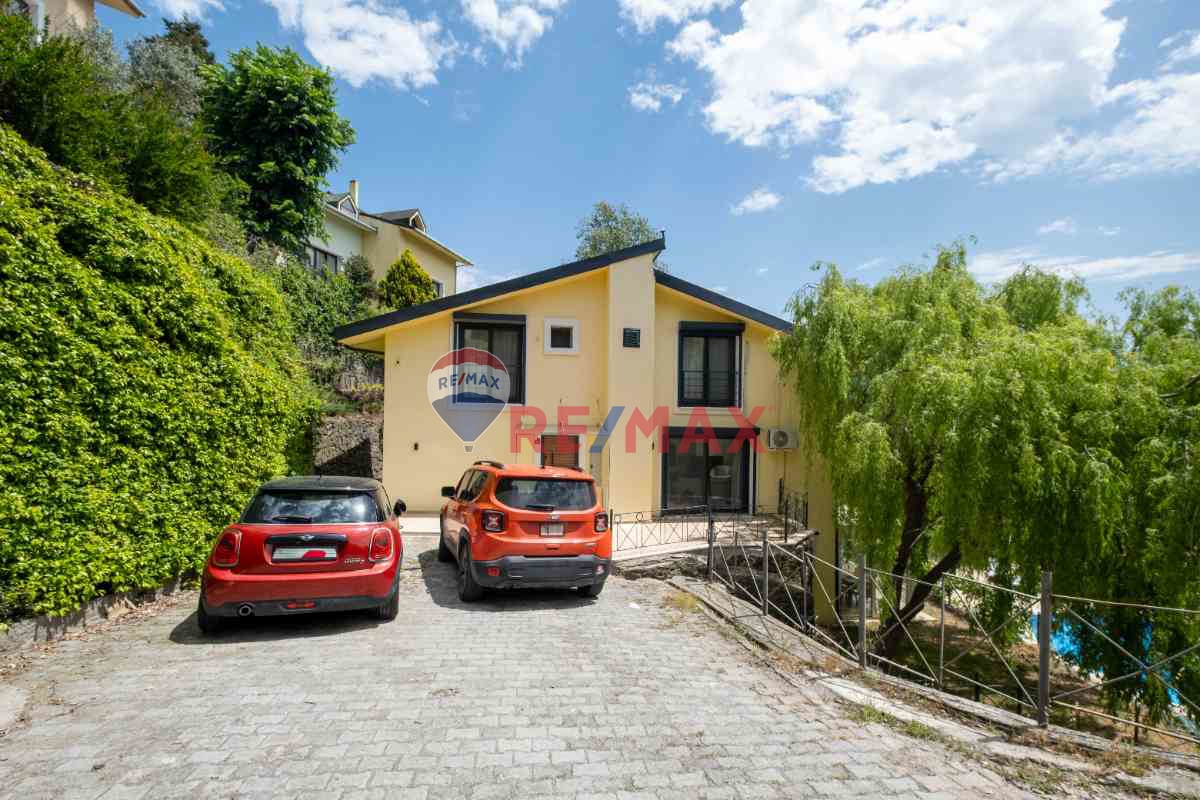 BEYKOZ ÖĞÜMCE & DOĞA EVLERI SITESINDE 175 M2 NET, 3+2 VILLA 