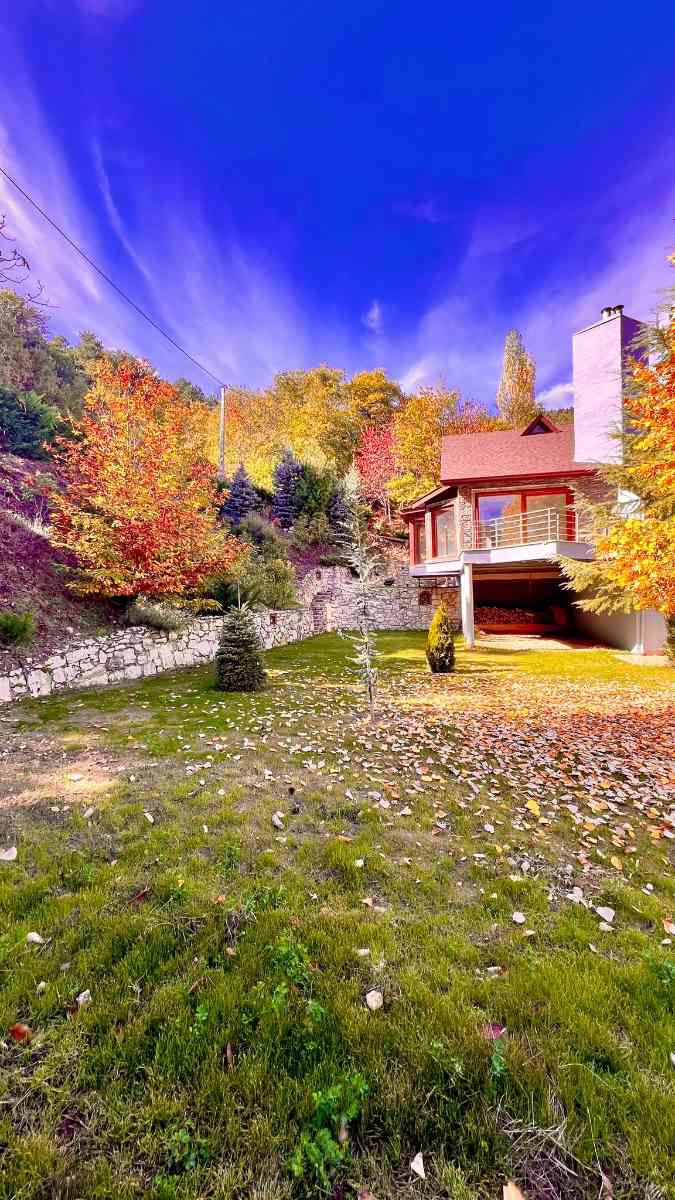 İZMIR ÖDEMIŞ SUBATAN YAYLASINDA DOĞA İÇERISINDE DAĞ EVI