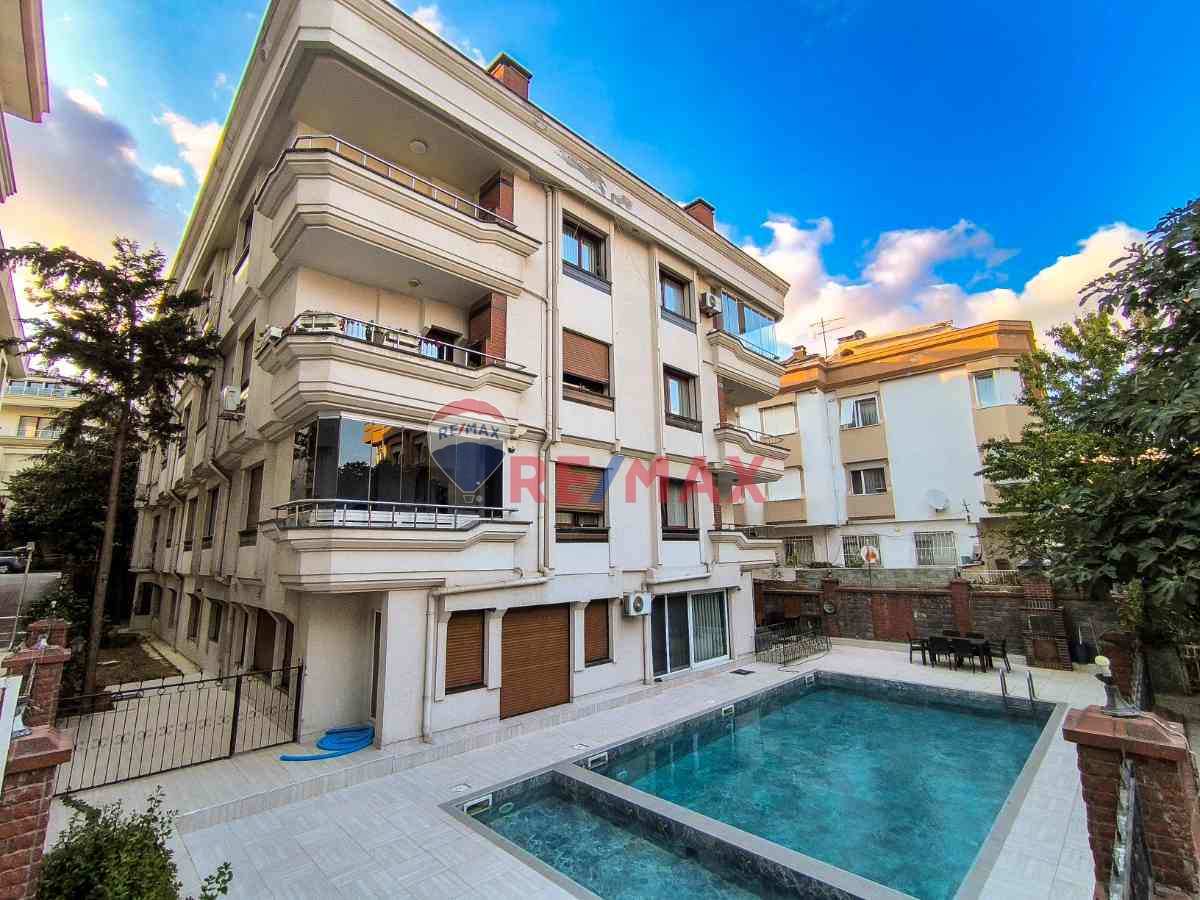 FLORYA BASINKÖY'DE HAVUZLU-KAPALI OTOPARKLI SATILIK 4+1