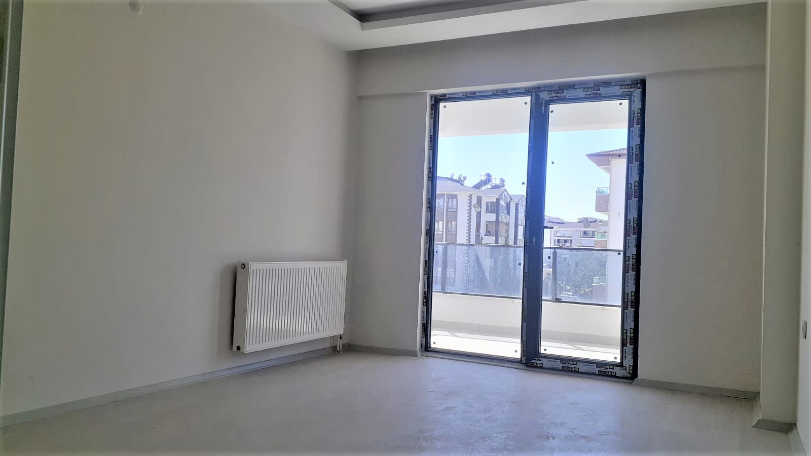REMAX DOĞU SÜRSÜRÜ MH.ANA CADDE ÜSTÜ SATILIK 3+1 DAİRE