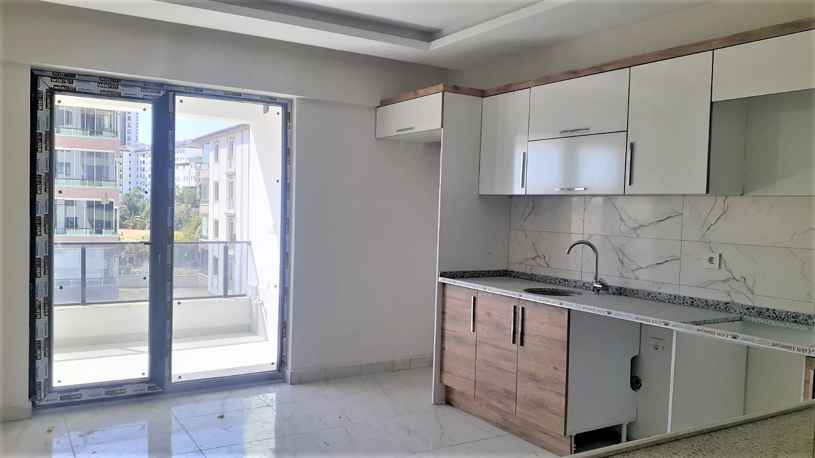 REMAX DOĞU SÜRSÜRÜ MH.ANA CADDE ÜSTÜ SATILIK 3+1 DAİRE