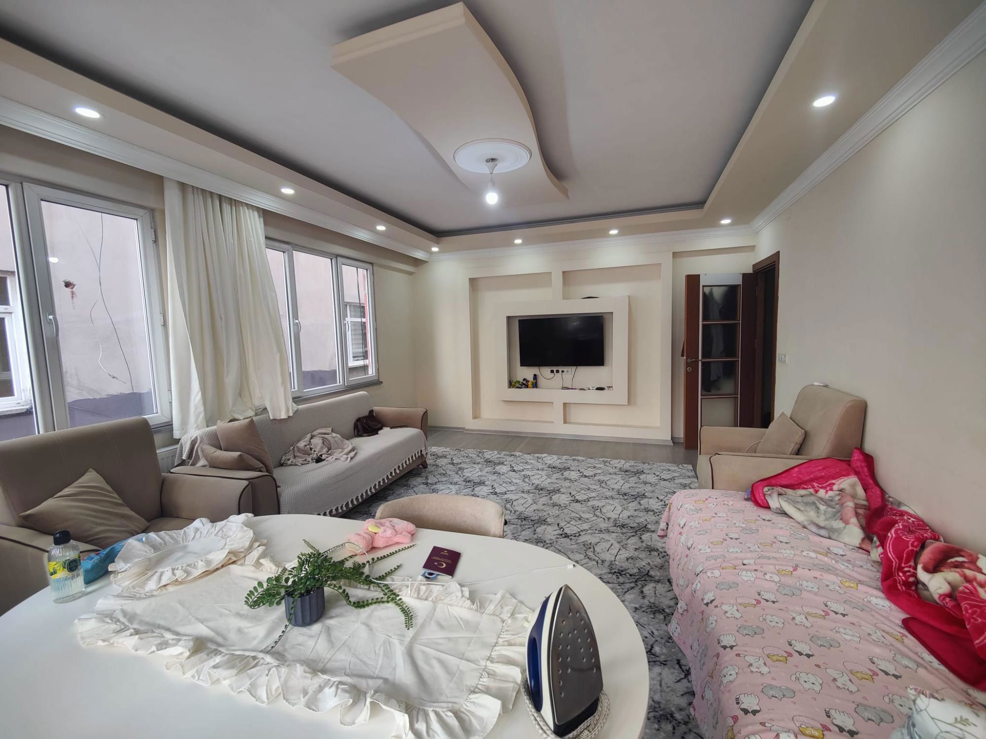 ÇARŞI MAHALLESİ MEYDANA ÇOK YAKIN ARSA PAYI YÜKSEK SATILIK DAİRE