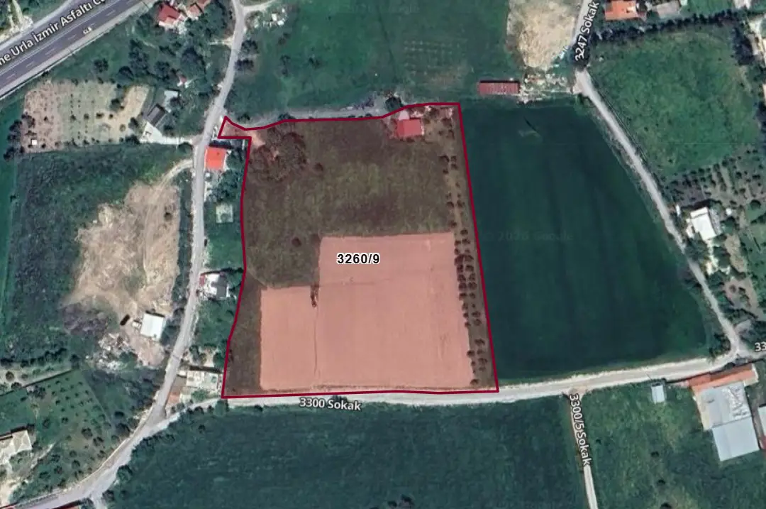 URLA İSKELE’DE KAT KARŞILIĞINA UYGUN, DÜZ AYAK GENIŞ ARAZI