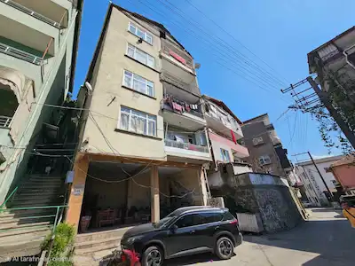 İZMIT YENIDOĞAN 2+1 SATILIK DAIRE 