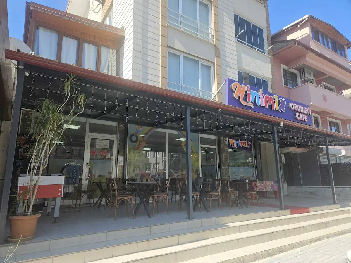 RE/MAX DREAM'DEN DEVREN KİRALIK CAFE & OYUN EVİ