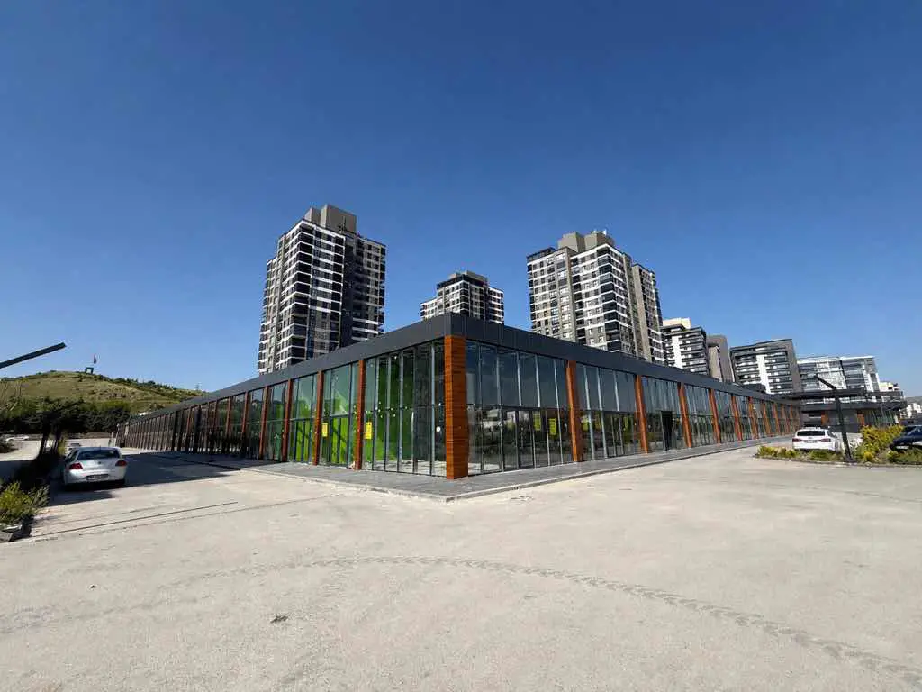 FORUM AVM KARŞISINDA YOZGAT BULVARI PARALELİNDE 180 M2 HER SEKTÖRE UYGUN KİRALIK DÜKKAN