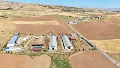 ANKARA ELMADAĞ’DA SATILIK AB STANDARTLARINDA KOMPLE BÜYÜKBAŞ HAYVANCILIK SÜT TESİSİ