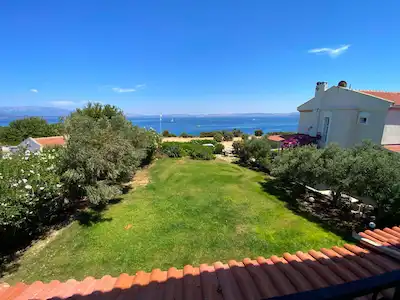 ÇEŞME DALYAN TOPÇU BURNU’NDA EŞYALI 3+1 VİLLA | DENİZ MANZARALI 