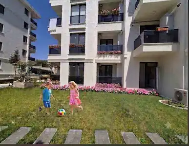 BÜYÜKÇEKMECE CELALİYE'DE BAHÇE KEYFİ SUNAN AVANTAJLI KONUMDA SATILIK 2+1 DAİRE