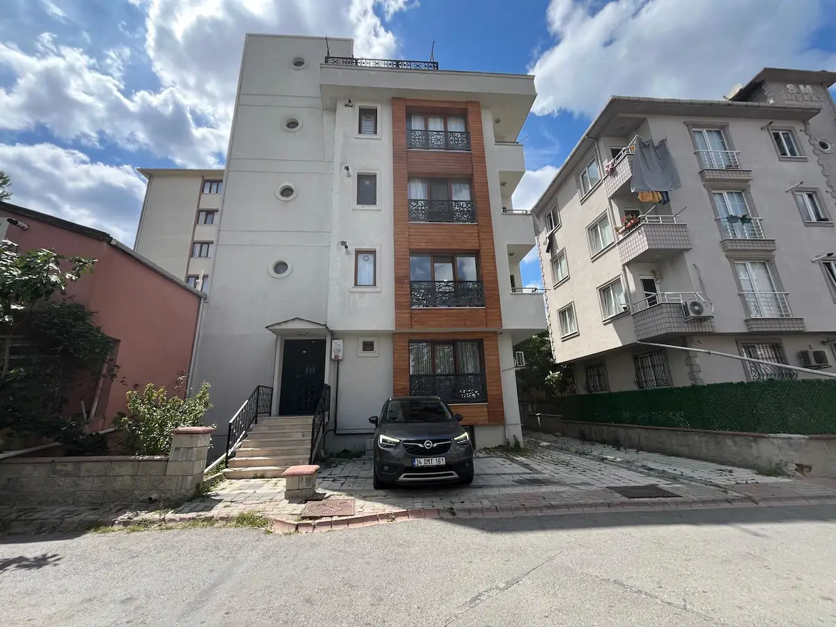 ESENKENT MAHALLESİNDE MERKEZİ KONUMDA KİRALIK 1+1 DAİRE