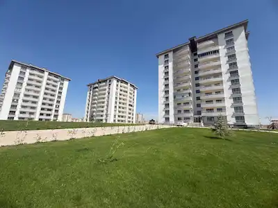 SİNCAN ALCI MAHALLESİ FLORYA PARK SİTESİ KİRALIK 3+1&130M2 1. KAT YAPILI DAİRE (ANKASTRELER DAHİL)