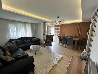 KOZYATAĞI BELEDİYE BLOKLARINDA FULL EŞYALI KİRALIK 2+1