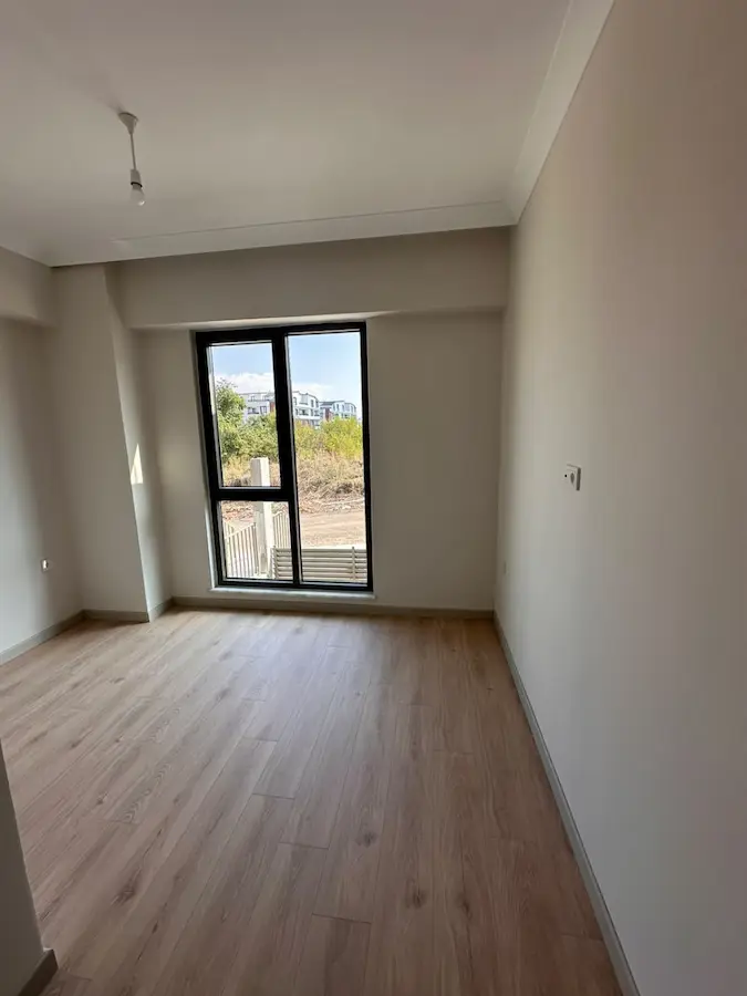 BAŞİSKELE YEŞİLYURT'DA SİTE İÇİ DENİZ MANZARALI 3+1SATILIK DAİRE