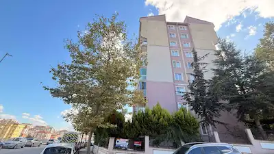 REMAX NAFİ'DEN PENDİK KURTKÖY İBB MESKEN KONUTLARINDA TADİLAT GÖRMÜŞ KİRALIK 2+1 DAİRE