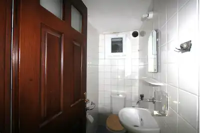 KARŞIYAKA LATİFE HANIM SOKAKTA ÇİFT CEPHELİ 3+1 KİRALIK DAİRE