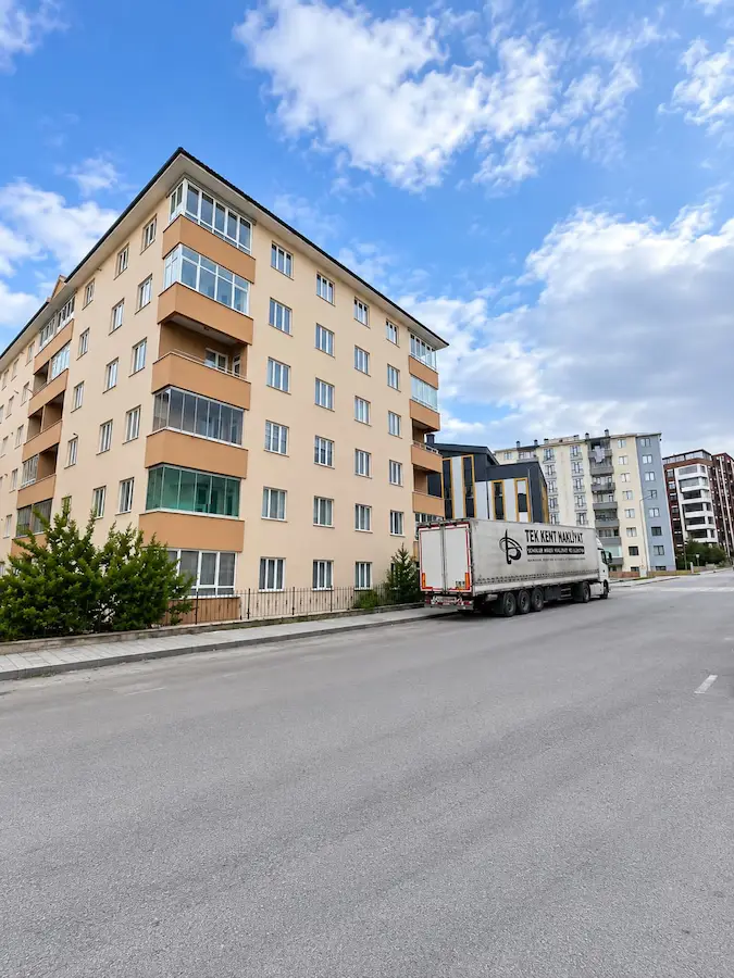 REMAX ARTIS'DEN YILDIZKENT'DE SATILIK 3+1 DAIRE