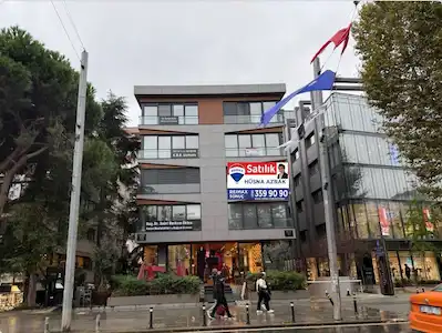 ERENKÖY, BAĞDAT CADDESİ'NDE İŞ YERİNE UYGUN 4+1/135M2/2.KAT