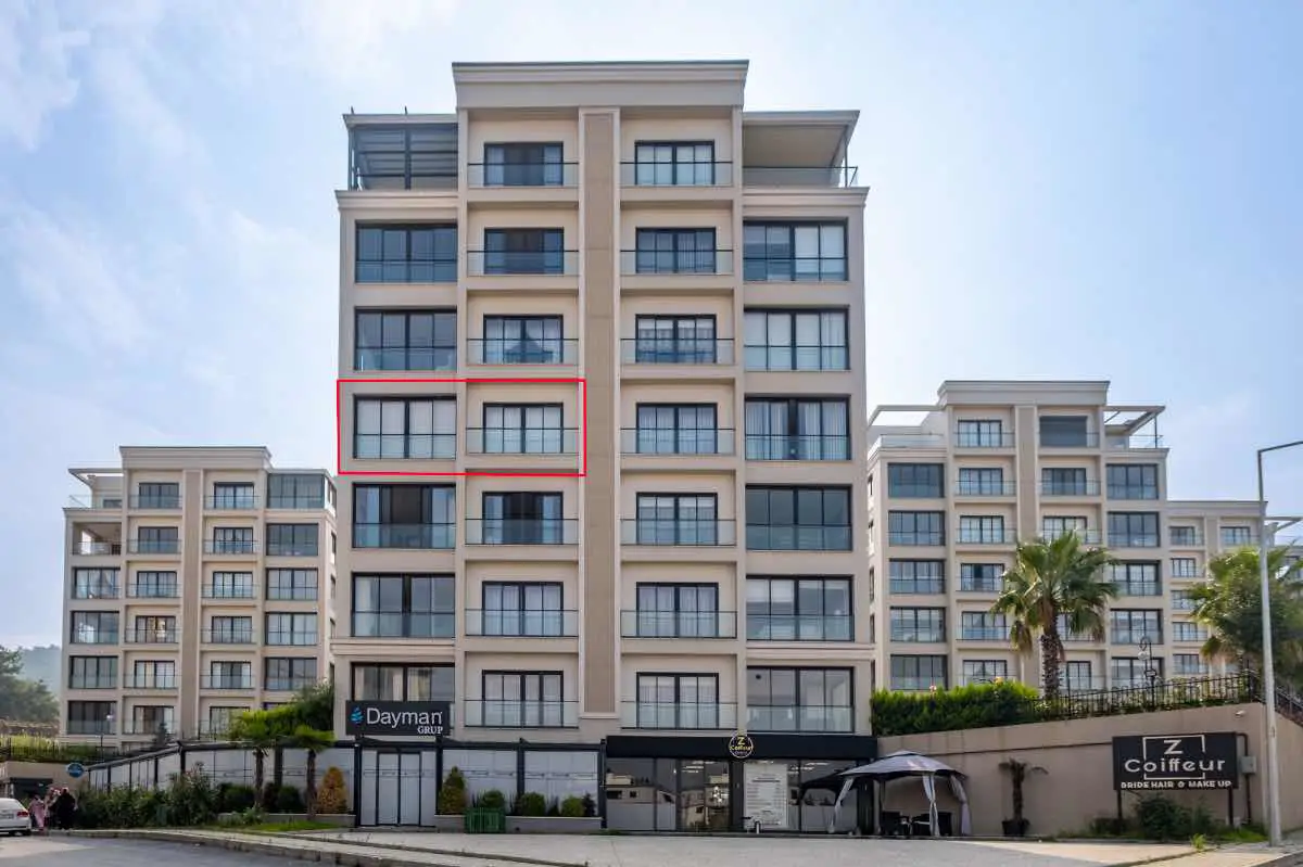 RE/MAX ADVANTAGE ODUNLUK PRESTIJ GOLD SITESI ARA KAT EKSTRALI 4+1 DAIRE