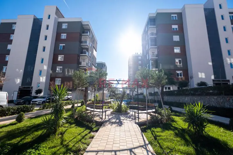 YAŞAROĞULLARI VADİ SİTESİ SATILIK 3+1 DAİRE