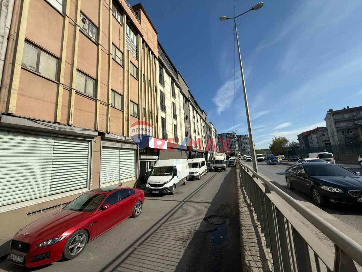 TERAZIDEREDE OTOGAR YOLUNA CEPHE 1700 M2 İSKANLI BINA VİDEOLU