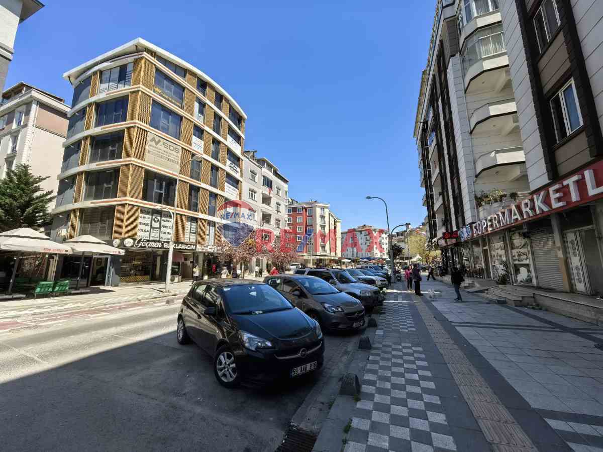 ÇERKEZKÖY ÖZTRAK CADDESINDE KIRALIK DÜKKAN & MAĞAZA