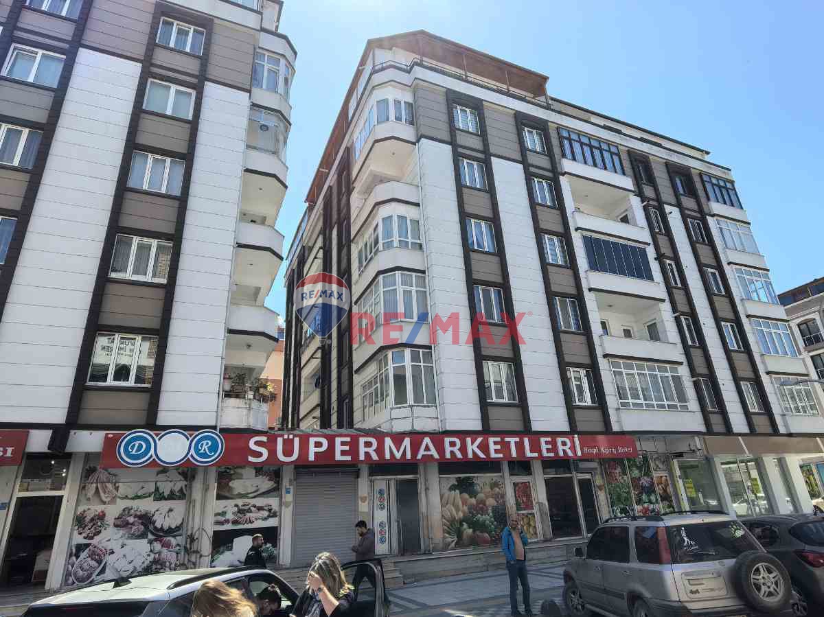 ÇERKEZKÖY ÖZTRAK CADDESINDE KIRALIK DÜKKAN & MAĞAZA