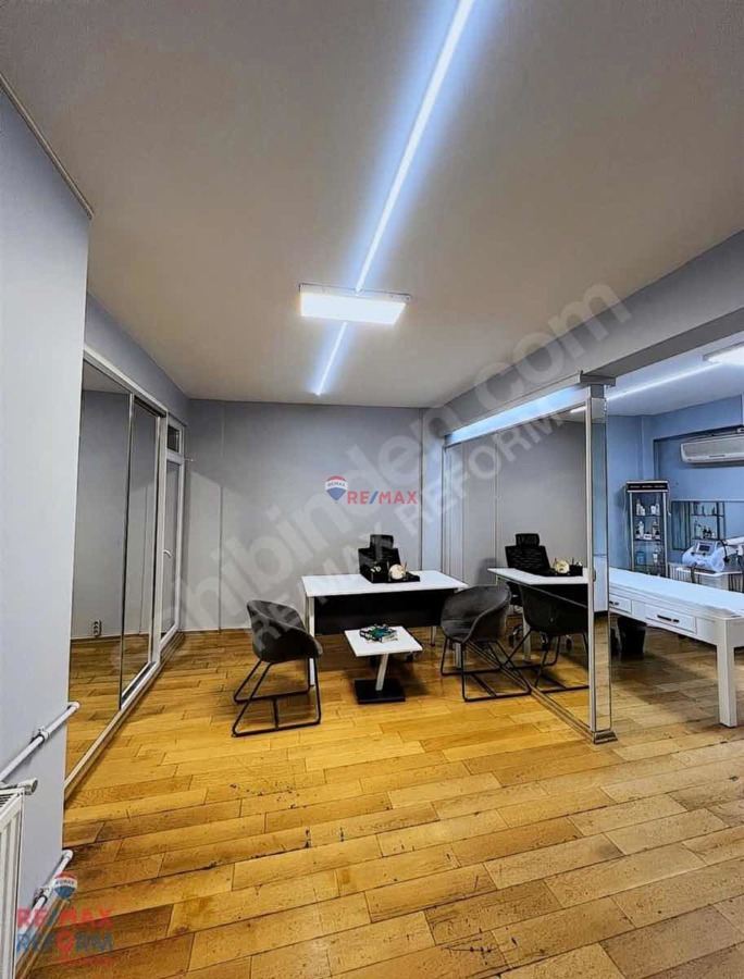 VALİKONAĞI’NDA KİRALIK İŞ YERİ 