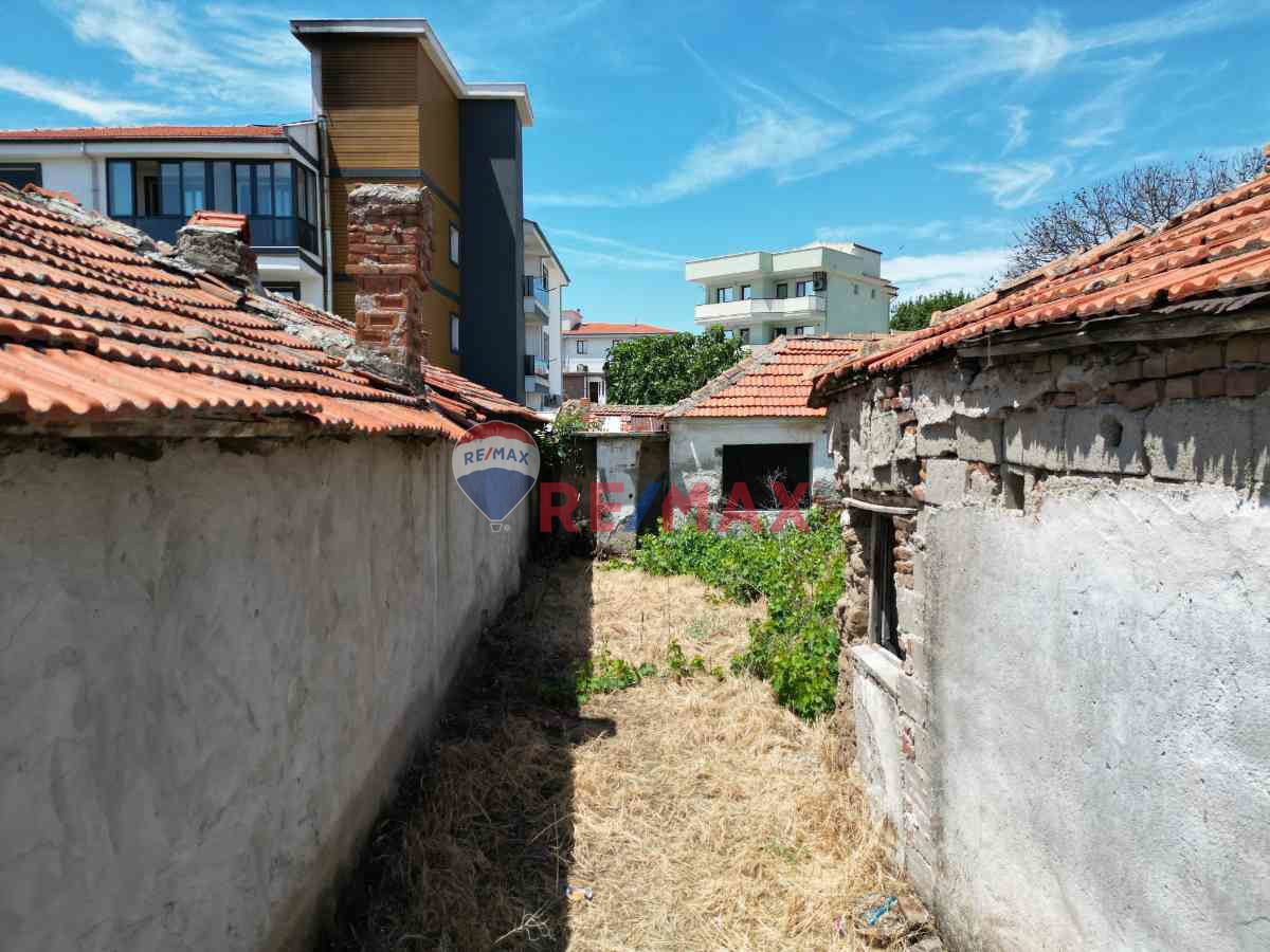 ALTINOVA'DA SATILIK 3+1 MÜSTAKIL EV