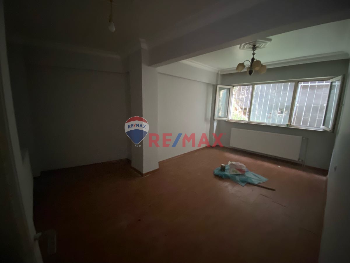 GÜRSEL MAHALLESİ KAĞITHANE CADDESİ 2+1 KİRALIK DAİRE