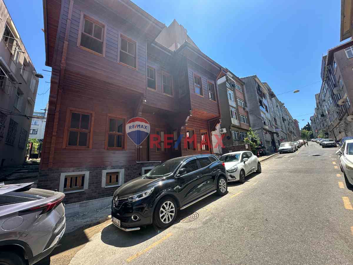 ÜSKÜDAR AHMEDİYE TUNUSBAĞI CD. ALTI KİRALIK KÖŞK / İŞYERİ&KONUTA