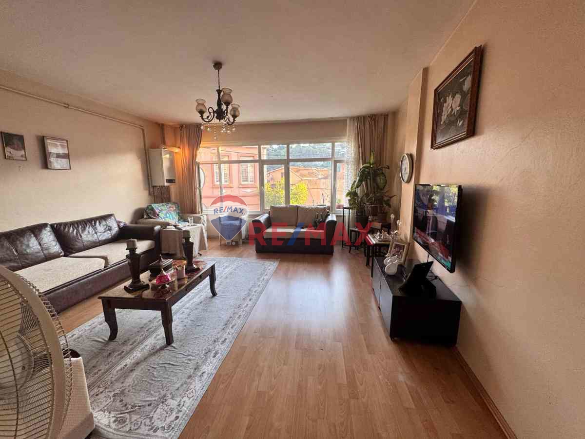 SARIYER MERKEZDE KAT MÜLKİYETLİ SATILIK DAİRE