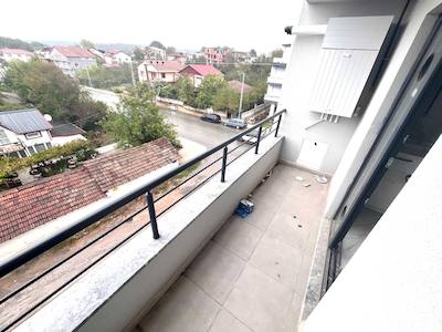 KARTEPE İBRİKDERE'DE İŞLEK CADDE ÜZERİ KİRALIK 3+1 DUBLEX DAİRE