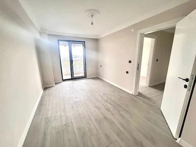 KARTEPE İBRİKDERE'DE İŞLEK CADDE ÜZERİ KİRALIK 3+1 DUBLEX DAİRE