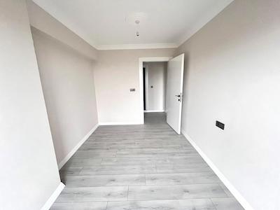 KARTEPE İBRİKDERE'DE İŞLEK CADDE ÜZERİ KİRALIK 3+1 DUBLEX DAİRE