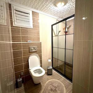 BEYLİKDÜZÜ ADNAN KAHVECİDE SİTE İÇİNDE BAKIMLI 3+1 SATILIK DAİRE