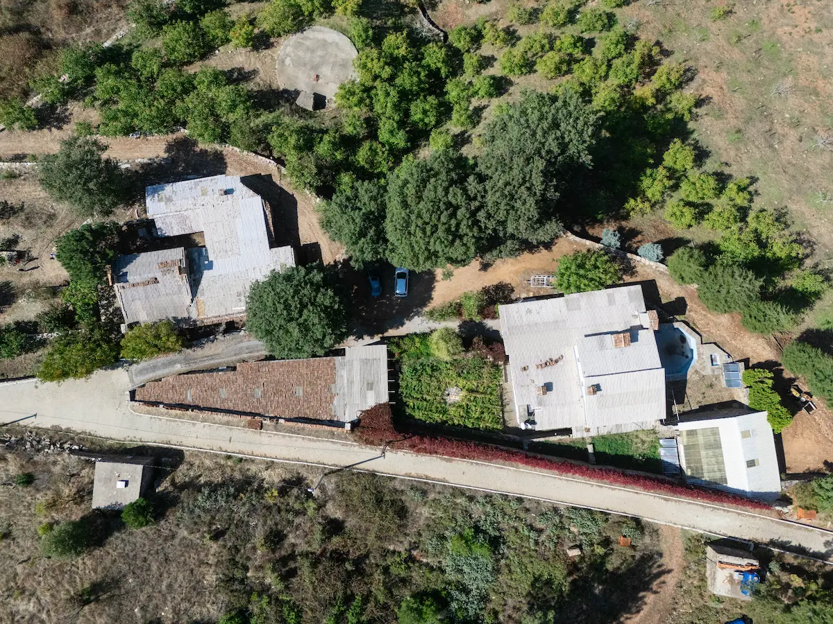 EGE’NIN KALBINDE DOĞA ILE SANATIN BULUŞTUĞU SATILIK ÖZEL ÇIFTLIK 2