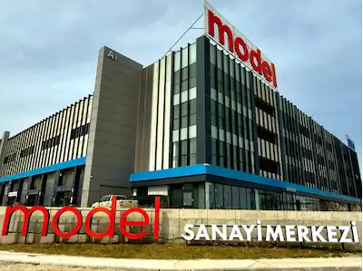 MODEL SANAYİ SİTESİ KAPAKLI 450 M2 SATILIK İMALATHANE-REMAX KAYA