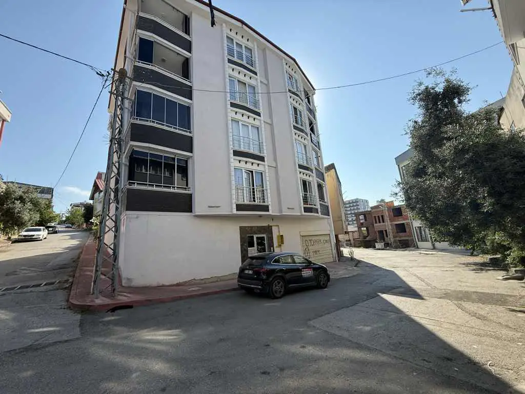 ASUMAN MÜTEVELLIOĞLUNDAN BARUTHANE’DE KİRALIK DENIZ MANZARALI  2 + 1 DAİRE