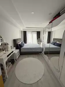 GOP BEYAZ REZİDANS’TA 1.KAT 2+1 EBEVEYN BANYOLU 75 M² NET