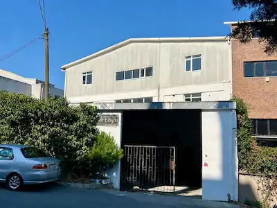 ESENYURT AKÇABURGAZ'DA KIRALIK 2000M2 MÜSTAKIL 4 KATLI FABRIKA
