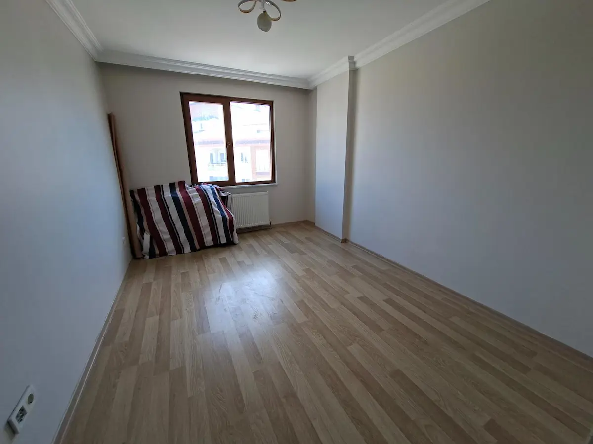 PENDİK GÖZDAĞI CADDE/MİNİBÜS YOLU ÜZERİ 130 M2 3+1 SATILIK DAİRE