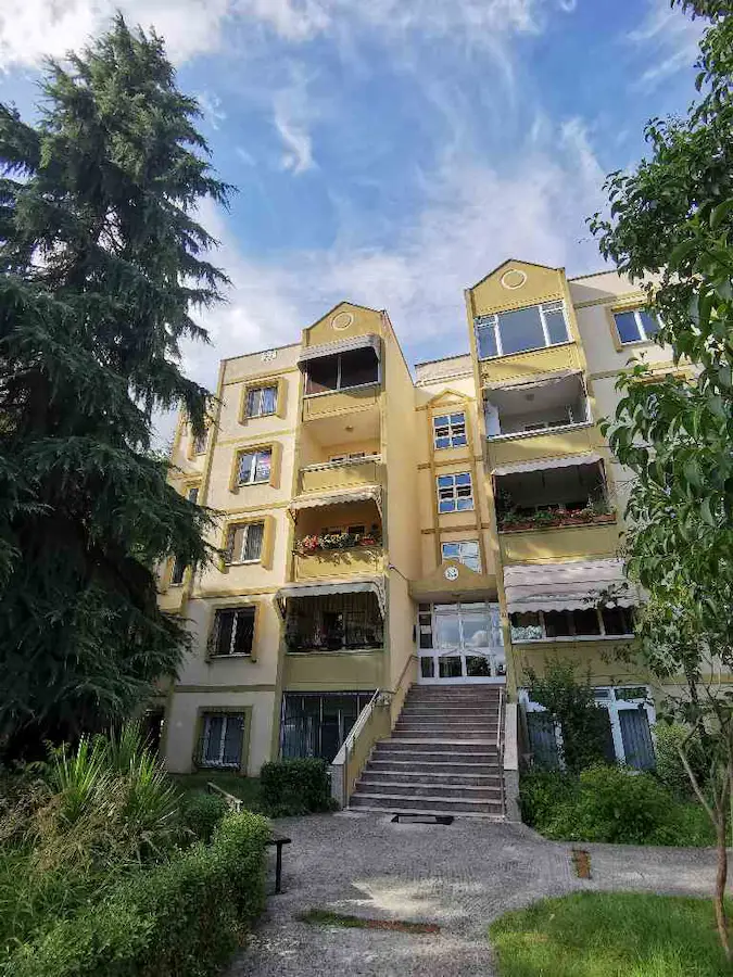 İZMİT’TE SİTE İÇİNDE 3+1 | 120 M² BRÜT | MERKEZİ ISITMA (PAY ÖLÇER) | BOŞ & EŞYASIZ