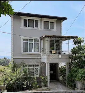 BEBEK’TE BOĞAZ MANZARALI KOMPLE BİNA