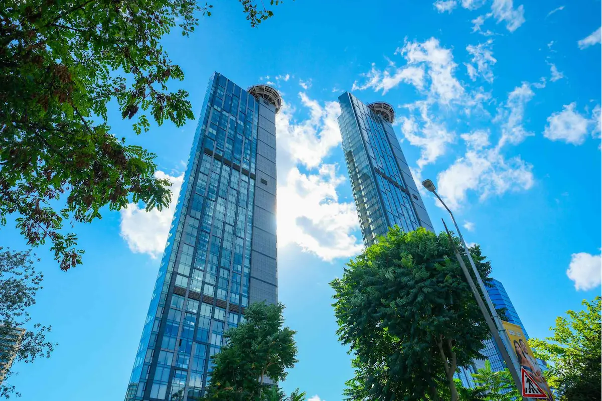 ÇİFTÇİ TOWER 34. KATTA KİRALIK 4.5 +1 BOĞAZ MANZARALI DAİRE