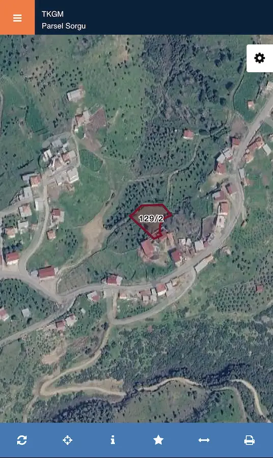 YENİPAZAR’DA SATILIK İNCİR AĞAÇLI ARSA