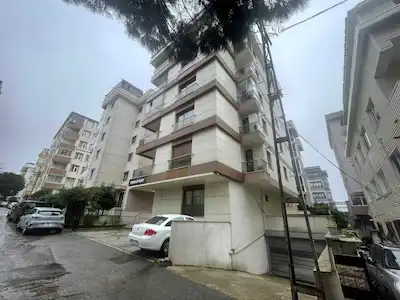YENİ BİNADA AÇIK KAPALI OTOPARKLI HER KATTA TEK DAİRE 3+1
