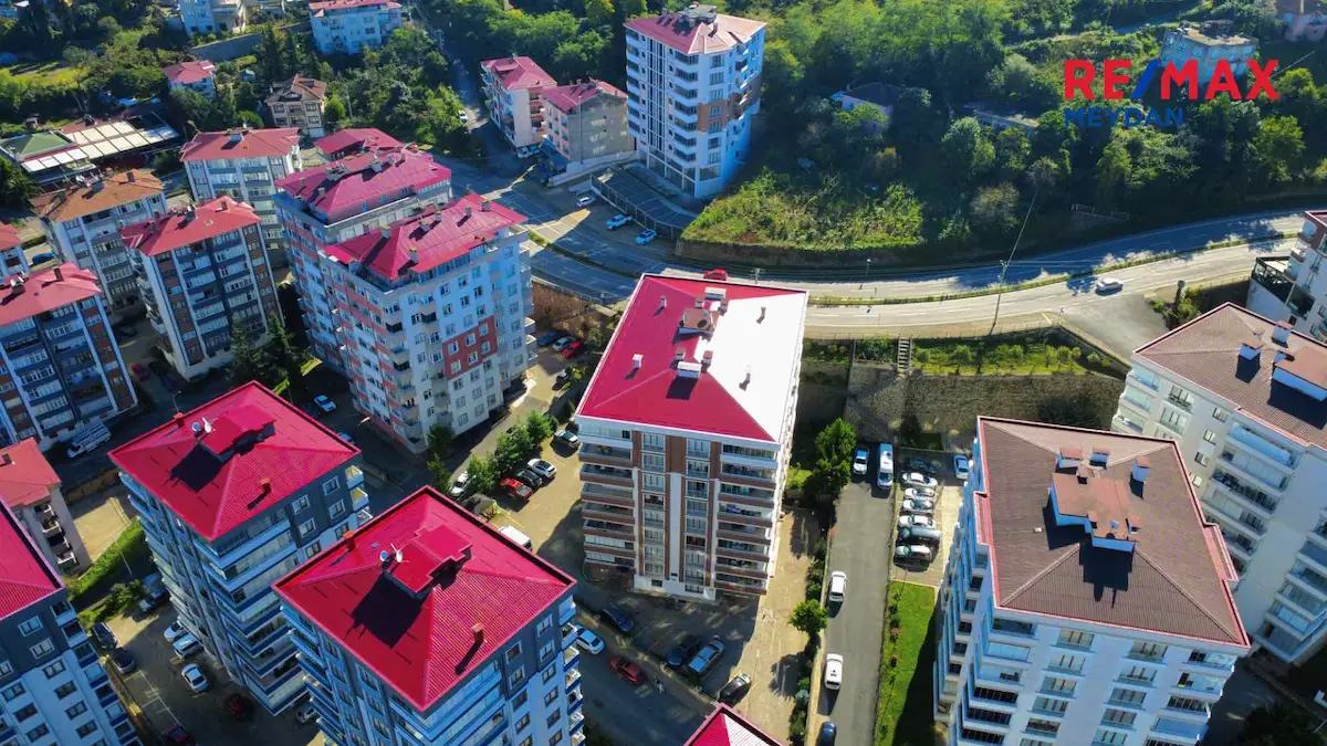 YENI ÇAMLIK SITESI ARA KAT GENIŞ DAIRE
