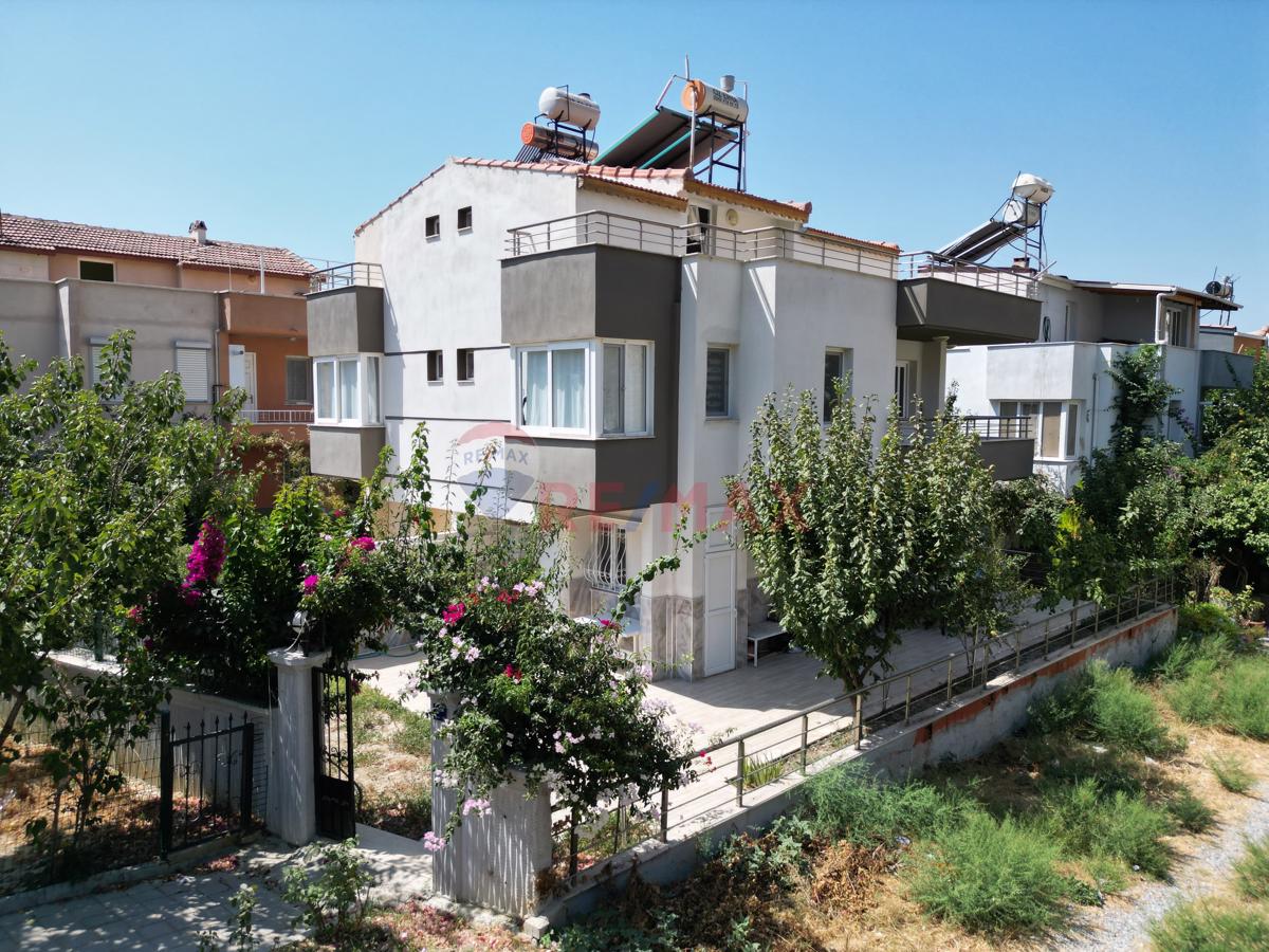 GENİŞ BAHÇELİ,DOĞALGAZLI,7 YILLIK YAPI,3+1 ,TRIBLEKS YAZLIK SATIŞTA...