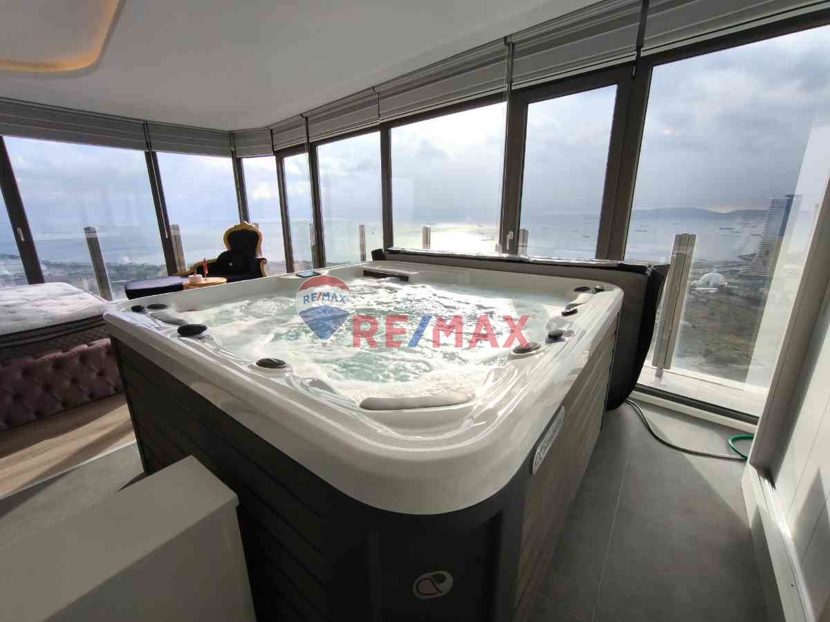 PARK34 REZİDANSTA LÜKS EŞYALI JAKUZİLİ VE 5 BANYOLU 5+1 DUBLEKS