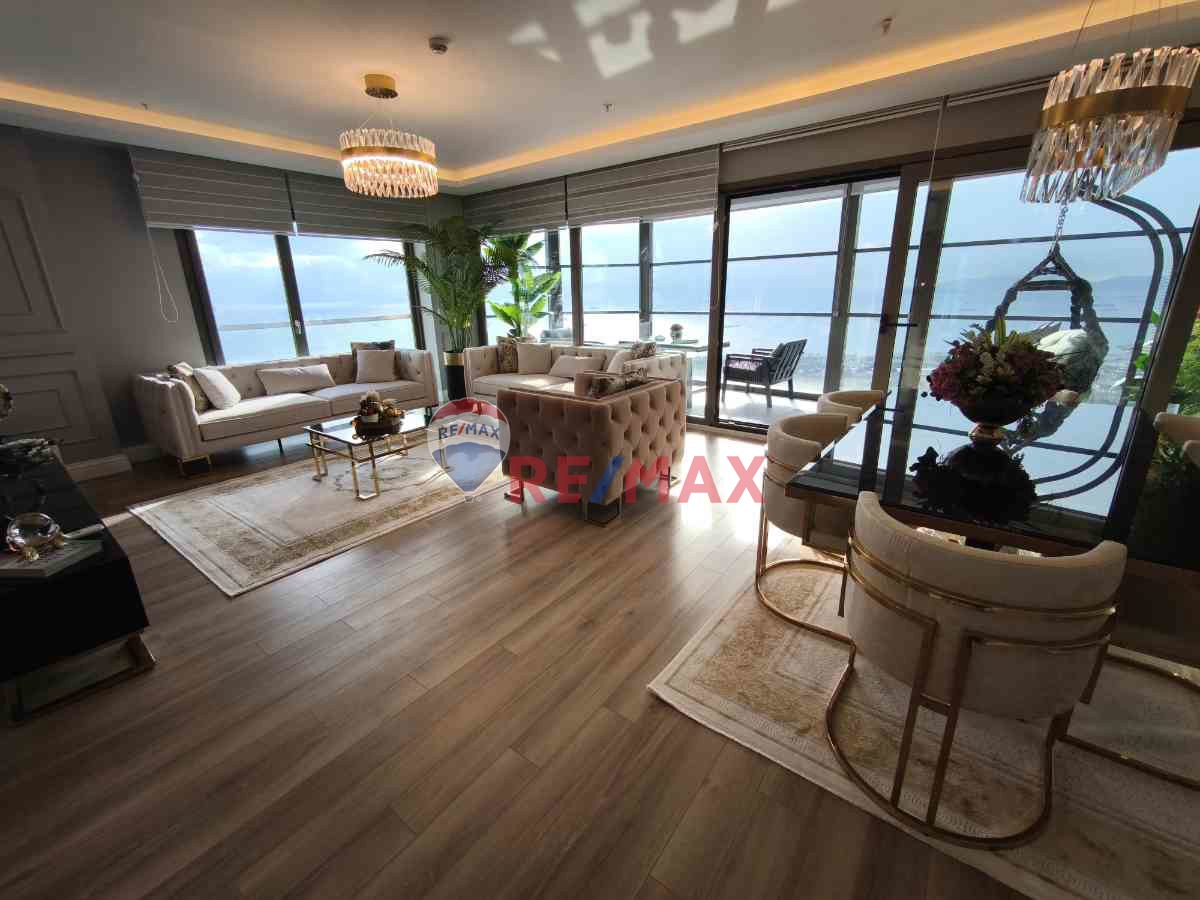 PARK34 REZİDANSTA LÜKS EŞYALI JAKUZİLİ VE 5 BANYOLU 5+1 DUBLEKS